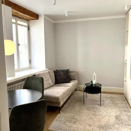 Luxury In The Heart Of Old Town Apartment