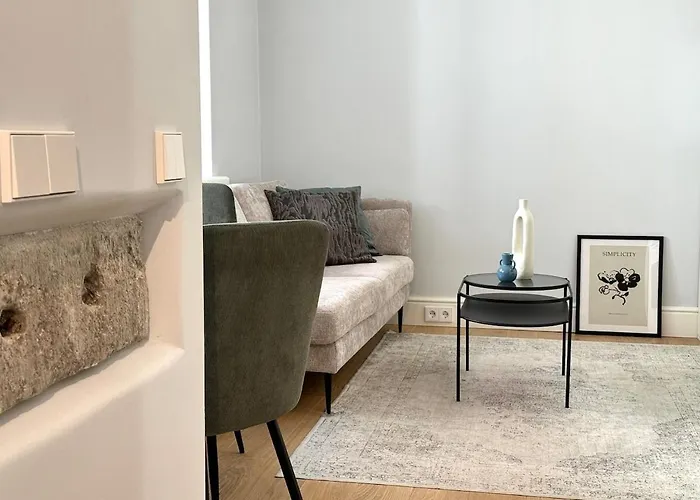 Luxury In The Heart Of Old Town Apartment