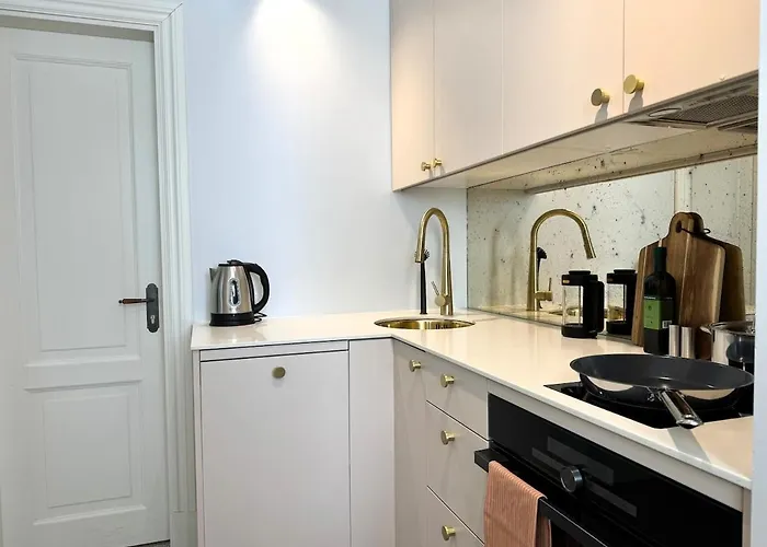 Luxury In The Heart Of Old Town Apartament Tallin