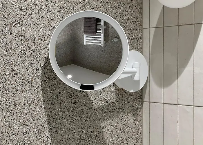 Luxury In The Heart Of Old Town Apartment *