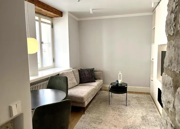 Luxury In The Heart Of Old Town شقة