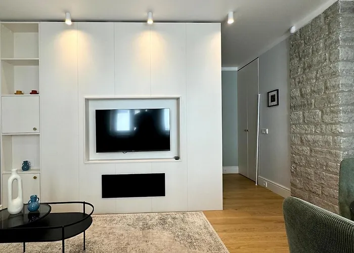 Luxury In The Heart Of Old Town تالين