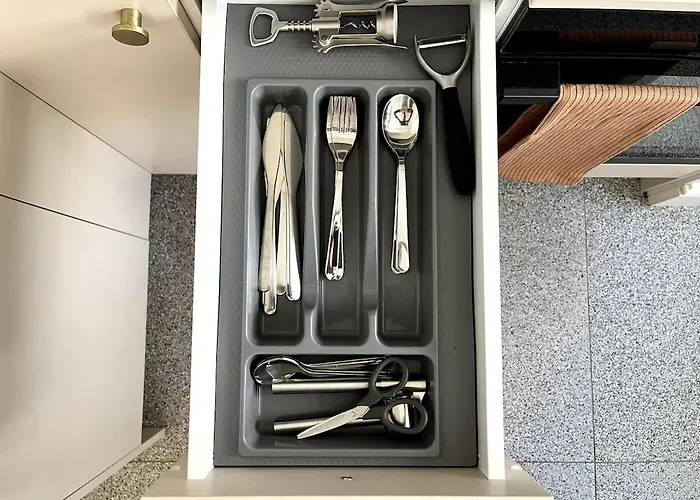 Luxury In The Heart Of Old Town شقة *