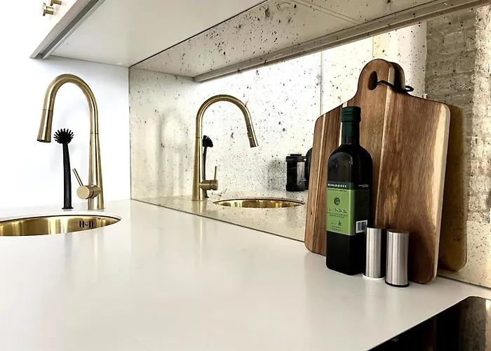 Luxury In The Heart Of Old Town 아파트 탈린